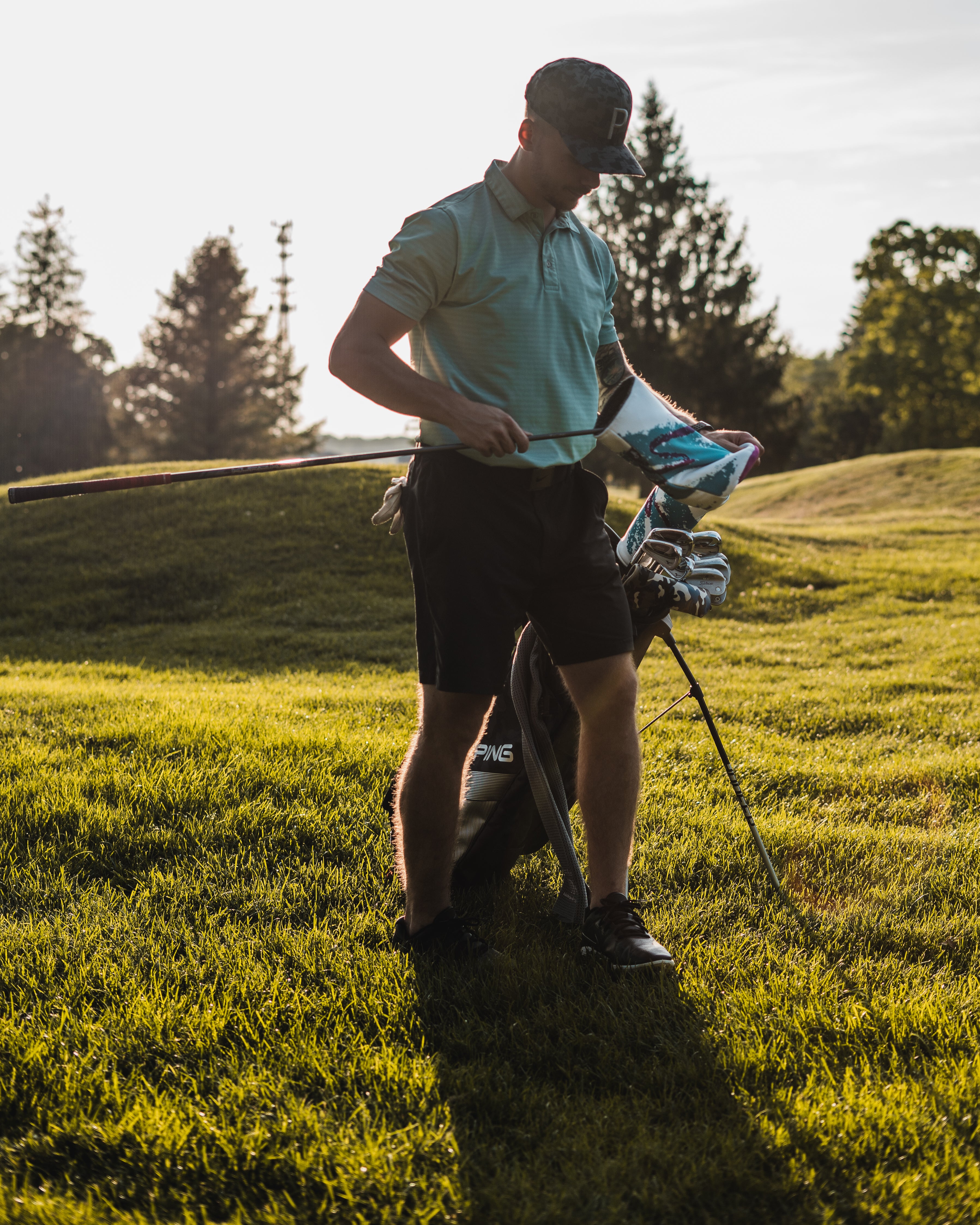 Golfer removing his Cayce Jazz Cup Headcover from his Driver. (2467500195919)