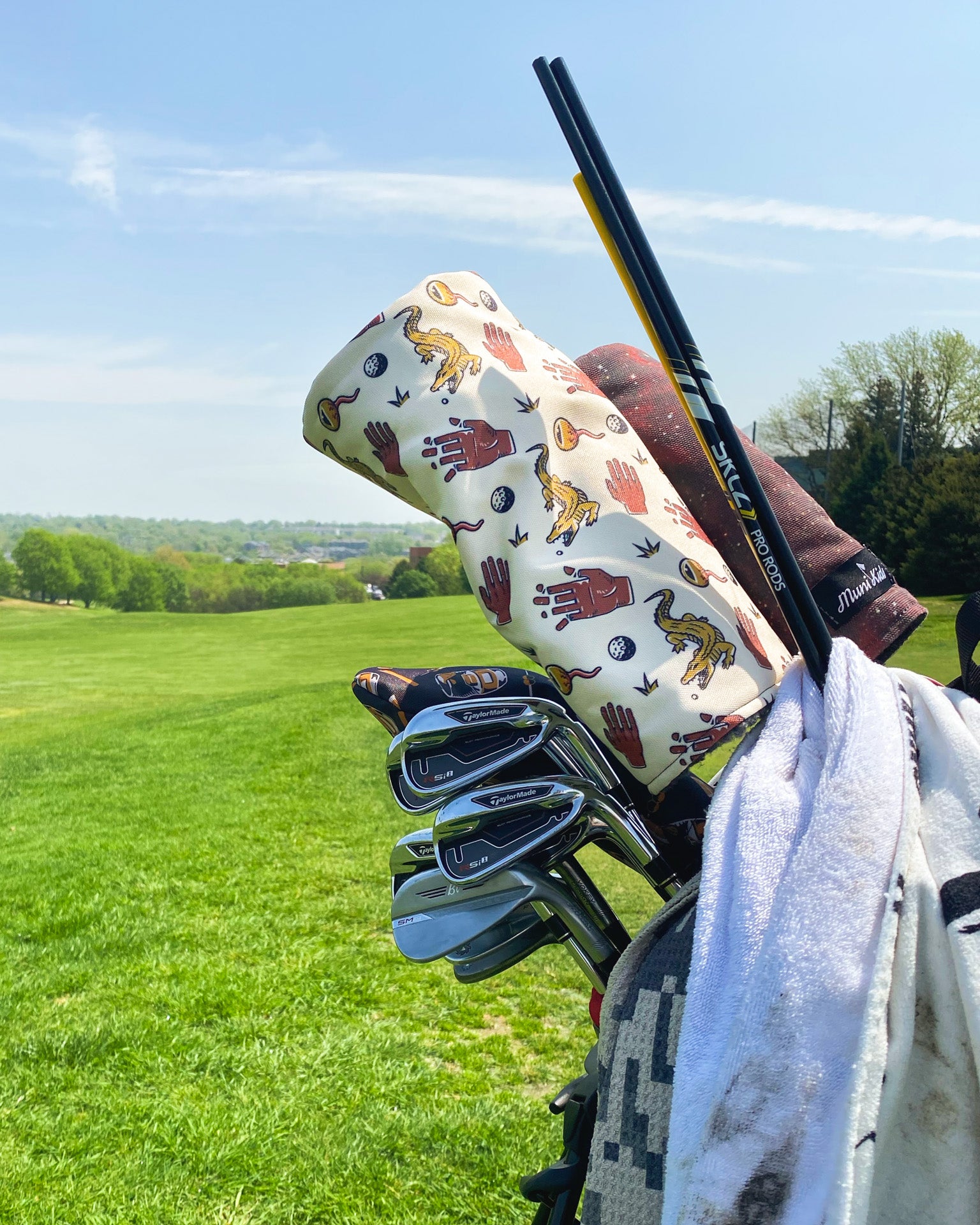 cayce customer submitted image of their golf bag with a chubbs driver head cover